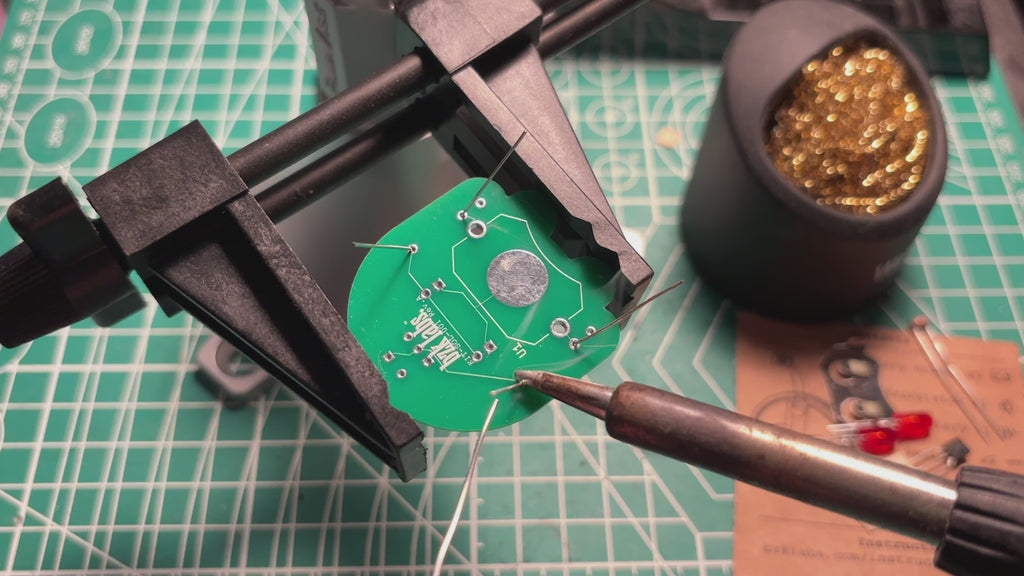 Beginner Soldering Project Kit : Build a Night Light and Learn Electronics Basics
